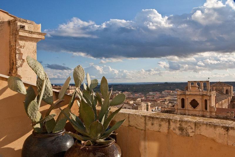 Country House Villadorata Noto Extérieur photo
